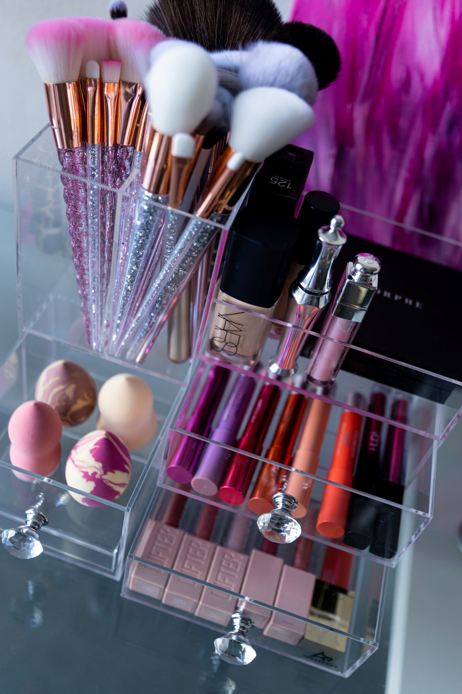 Multi Makeup Storage Station